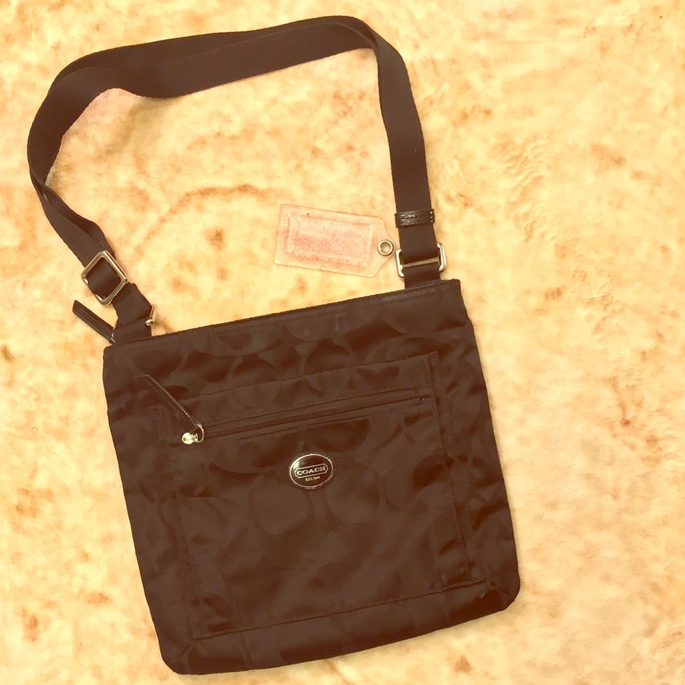 Black leather shoulder strap Coach bag